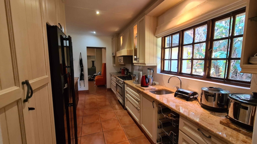 6 Bedroom Property for Sale in Blue Bend Eastern Cape